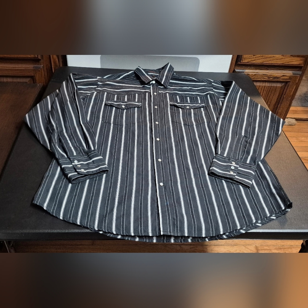 Men's size XL Canyon Guide Outfitters western style shirt